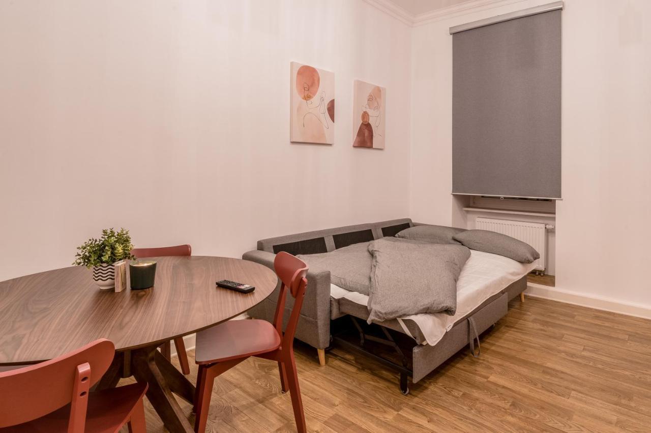Leben Wie Ein Kreuzberger Altbau Charme Mit Stuck In Bester Kiezlage Berlin Kültér fotó